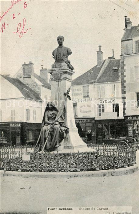 Fontainebleau Seine et Marne Statue de Carnot Buste Monument