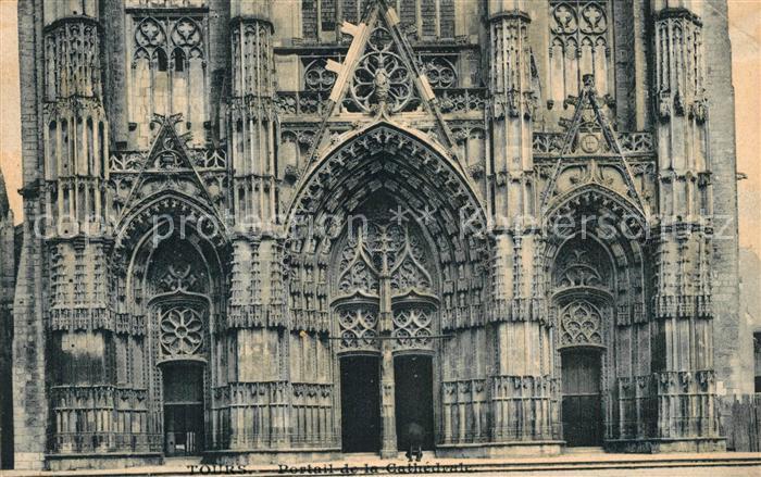 Tours Indre-et-Loire Portail de la Cathedrale