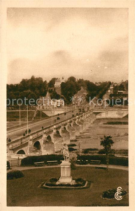 Tours Indre-et-Loire Pont de Pierre et la Loire