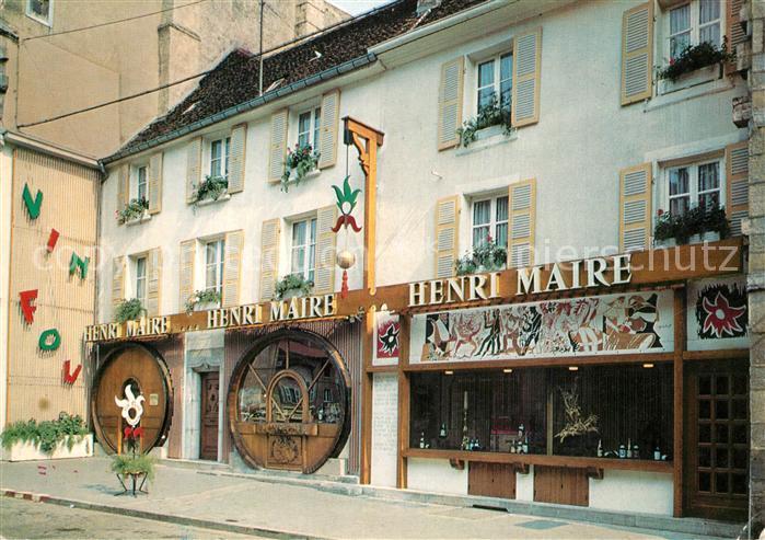 Arbois Les deux Tonneaux Salons de Dégustation des Grands Vins Henri Maire