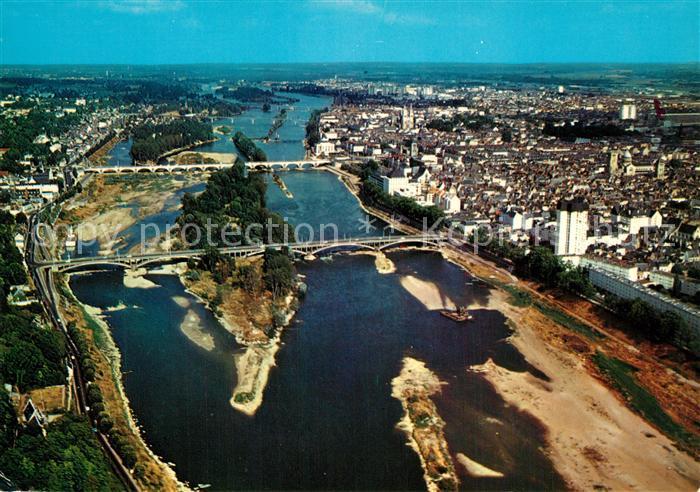 Tours Indre-et-Loire Les Ponts sur la Loire et vue generale