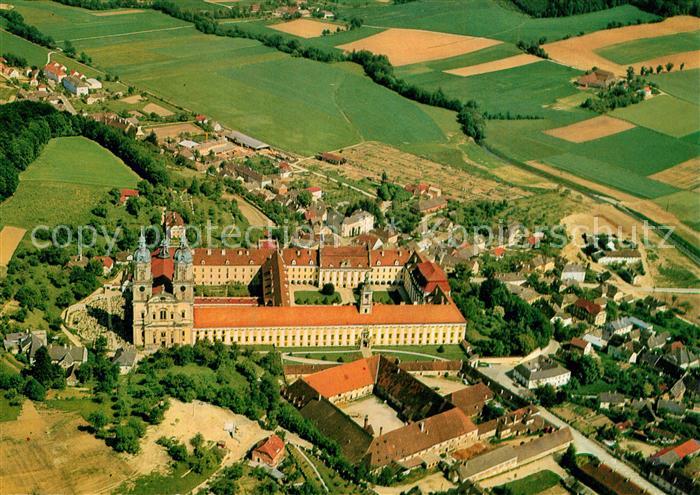 St Florian Fliegeraufnahme Stift und Markt