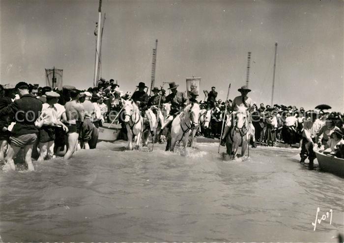 Les Saintes-Maries-de-la-Mer Bénédiction de la mer Guardians de Camargue