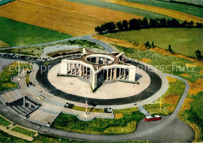 Bastogne Fliegeraufnahme Denkmal fuer die Amerikaner