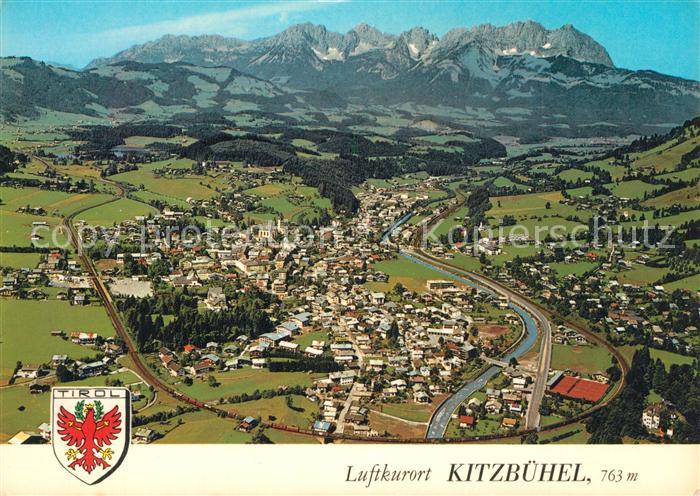 Kitzbuehel Tirol mit Schwarzsee und Kaisergebirge Fliegeraufnahme