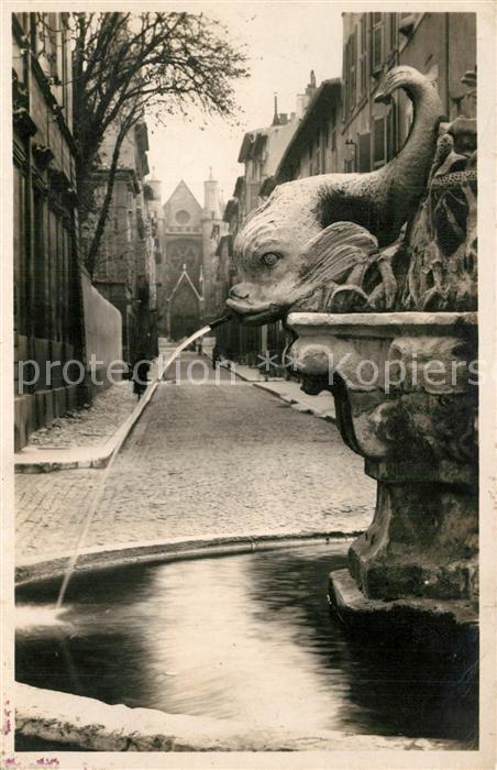 Aix-en-Provence Fontaine des Quatre Dauphins Rue Cardin
