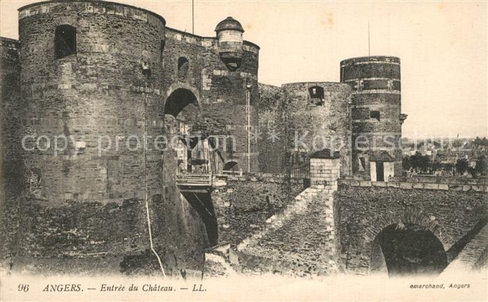 Angers Entrée du Chateau