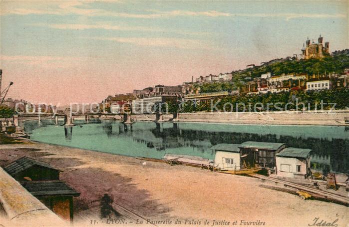 Lyon France La Passerelle du Palais de Justice et Fourvière