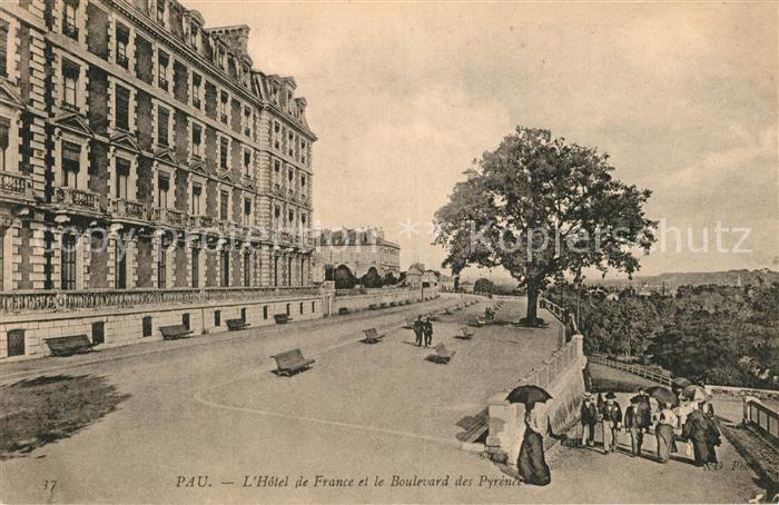 Pau 64 Hotel de France et Boulevard des Pyrene