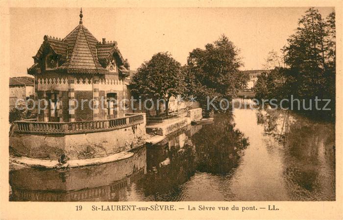 Saint-Laurent-sur-Sevre La S?vre vue du pont