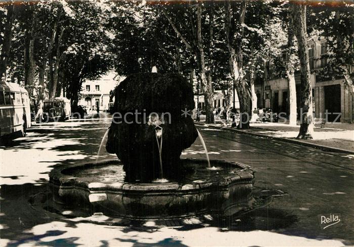 Aix-en-Provence Le Cours Mirabeau Fontaine chaude