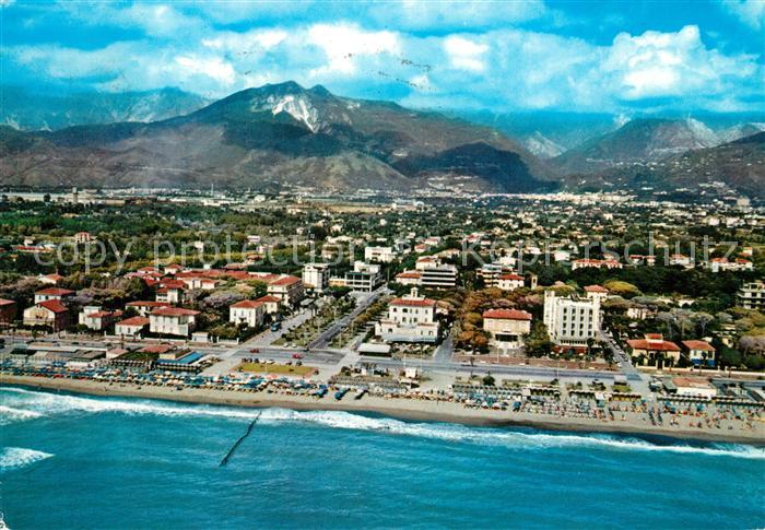 Marina di Massa Fliegeraufnahme