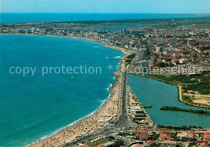 Les Sables-d Olonne Vue generale aerienne de la plage et le lac de Tanchet