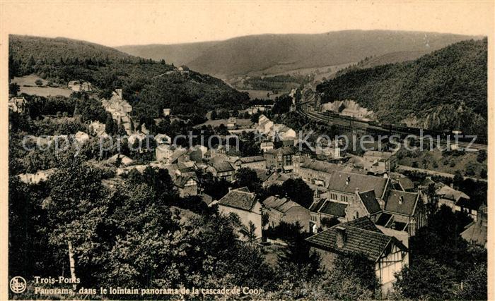 Trois Ponts Panorama dans le lointain de la cascade de Coo