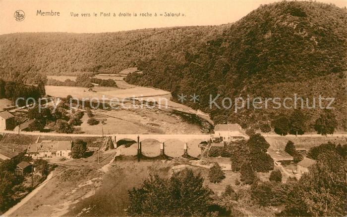 Membre Vue vers le Pont a droite la roche a Salorut