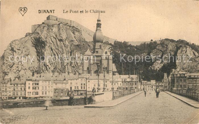 Dinant Wallonie Le Pont et le Chateau Eglise Citadelle