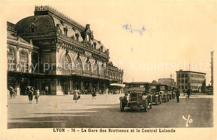 Lyon France Gare des Brotteaux et le Central Lalande