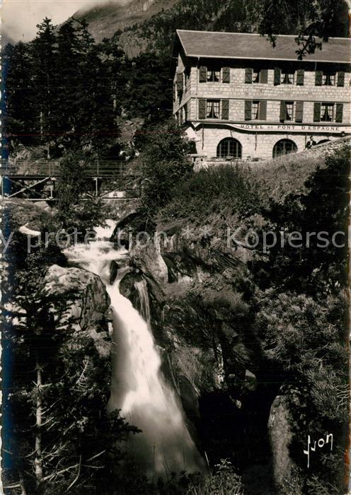 Pont d Espagne Hôtellerie de montagne et partie de la cascade
