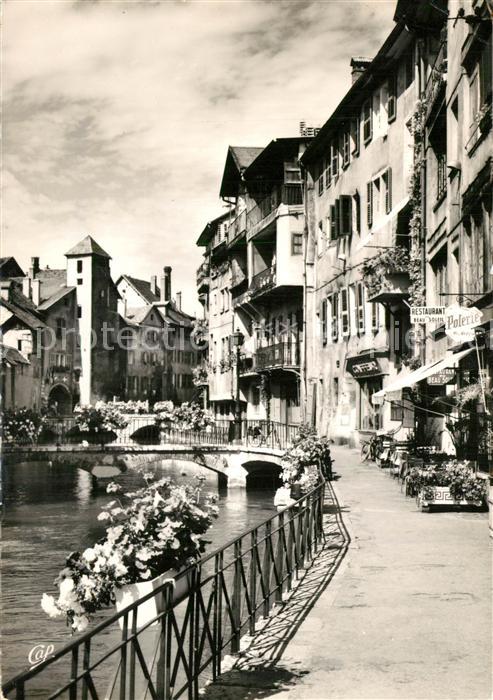 Annecy Haute-Savoie Les Quais du Thiou