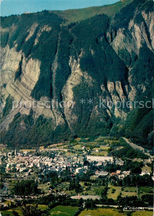 Bourg-d Oisans Vue Generale et la Montagne de Pregentil