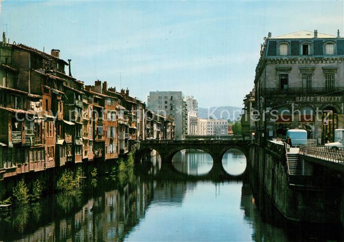 Castres Tarn Vieilles maisons au bord de l'Agoût au soleil couchant