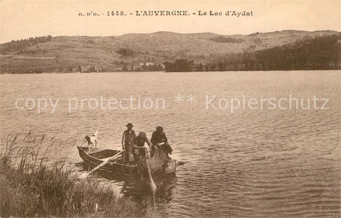 Aydat Aux bords du lac