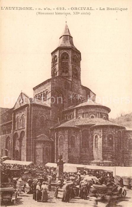 Orcival Basilique Monument historique du XIIe siècle