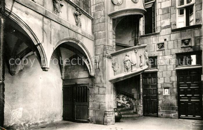 Riom Puy-de-Dome Cour et Cage d Escalier Renaissance