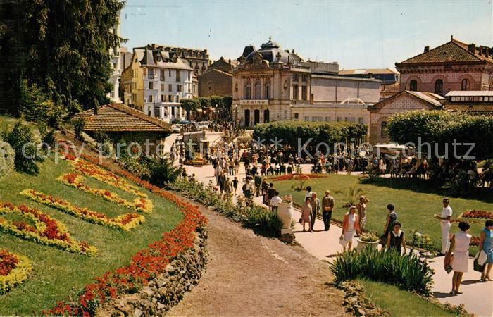 Chatel-Guyon Un coin du parc