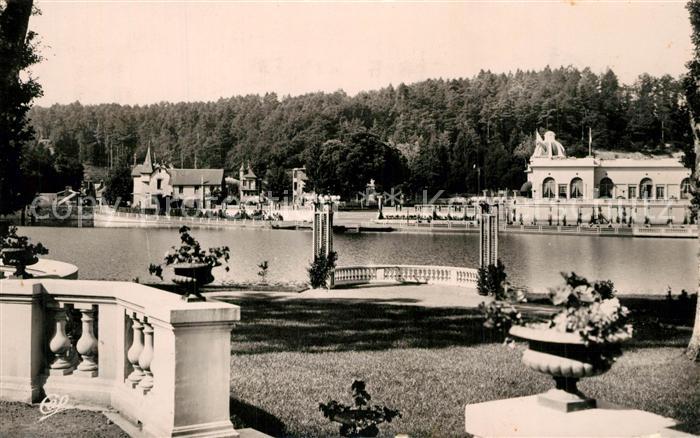 Bagnoles-de-l Orne Les bords du Lac