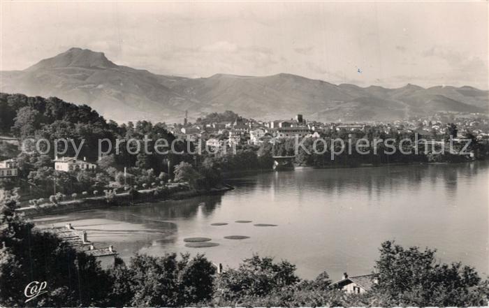 Hendaye Pyrenees Atlantiques avec les 3 Couronnes