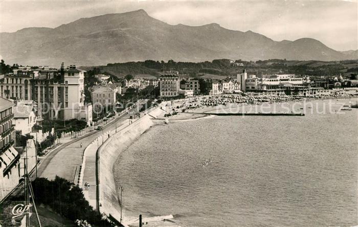 Saint-Jean-de-Luz Plage et la Rhune