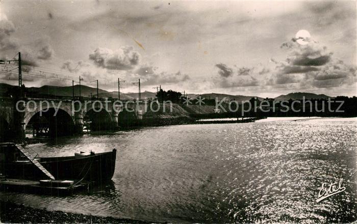 Hendaye Pyrenees Atlantiques Bidassoa Pont-International