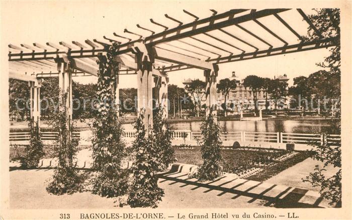 Bagnoles-de-l Orne Le Grand Hotel vu du Casino