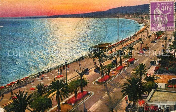 Nice Alpes Maritimes Coucher de soleil sur la Promenade des Anglais