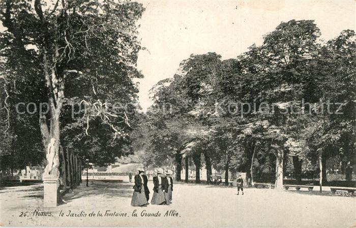 Nimes Le Jardin de la Fontaine la Grande Allee