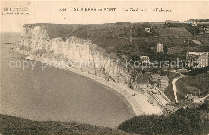 Saint-Pierre-en-Port Le Casino et les Falaises