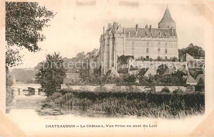 Chateaudun Chateau vue prise en aval du Loir