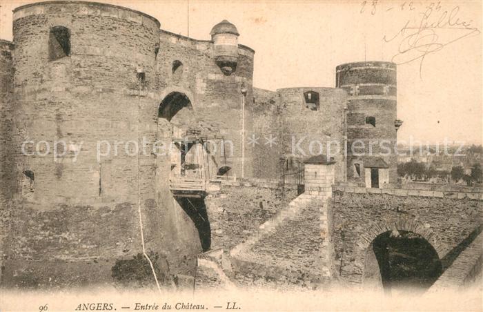 Angers Entrée du Chateau