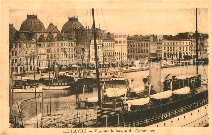 Le Havre Vue sur le bassin du Commerce Bâteaux