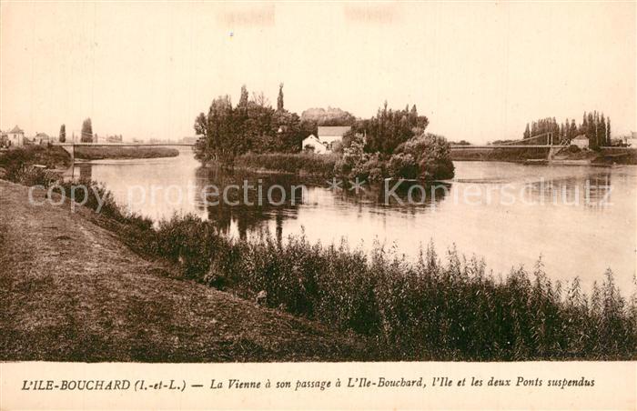 L Ile-Bouchard La Vienne a son passage à l'Ile Bouchard pont suspendus