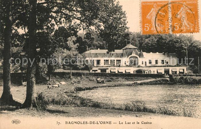 Bagnoles-de-l Orne Le Lac et le Casino