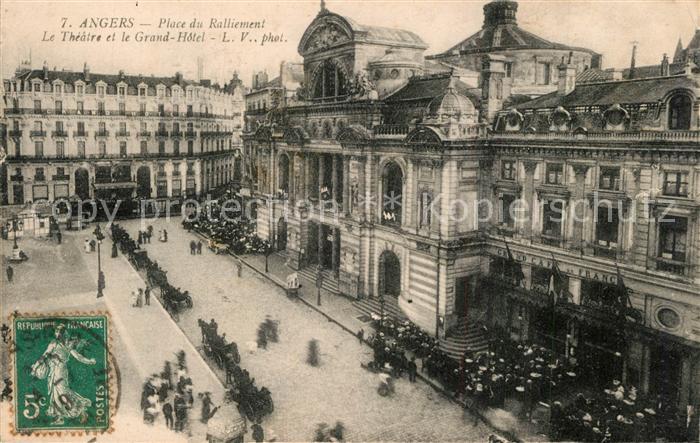 Angers Place du Ralliement Théâtre et Grand Hôtel