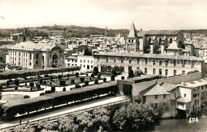 Castres Tarn Vue panoramique sur le Musee Goya Jardin Théâtre Cathedrale