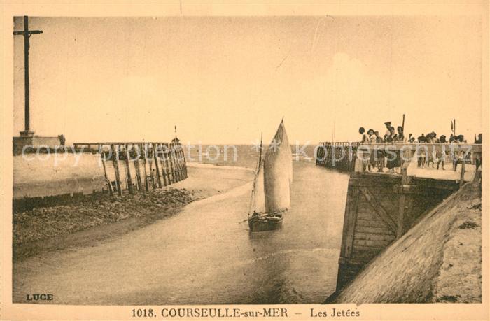 Courseulles-sur-Mer Les Jetées