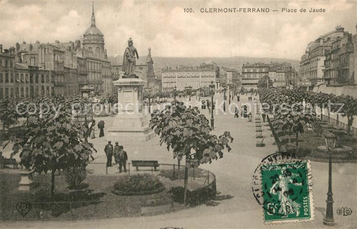 Clermont-Ferrand Place de Jaude Monument