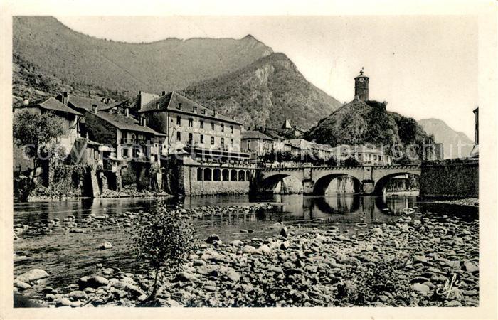 Tarascon-sur-Ariege Pont et la nouvelle Horloge