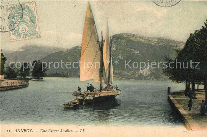 Annecy Haute-Savoie Une Barque a voiles Alpes