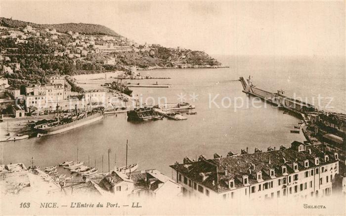 Nice Alpes Maritimes Entrée du port Côte d_Azur