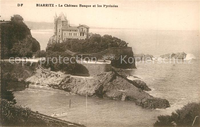 Biarritz Pyrenees Atlantiques Chateau Basque et les Pyrénées